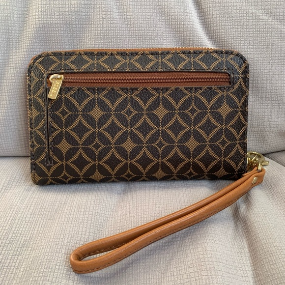 Fossil wristlet - Picture 2 of 9